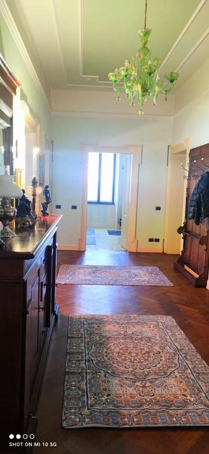 Вилла Residenza Porta Brescia Пескьера-дель-Гарда Экстерьер фото
